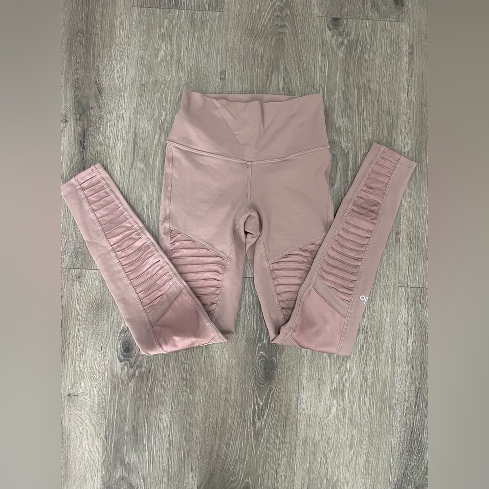 ALO Yoga Women’s Leggings Size XXS pink - Picture 4 of 7